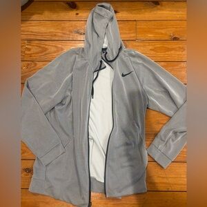 (926)+NIKE GRAY JACKET+